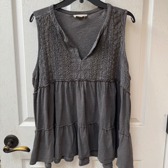 Lucky Brand Tops - Lucky Brand Gray Sleeveless Tank Top